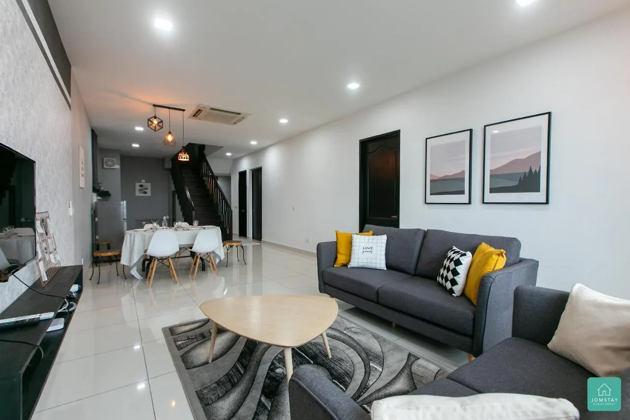 Jomstay Octagon Duplex Penthouse Ipoh Town 0*,  Malesia